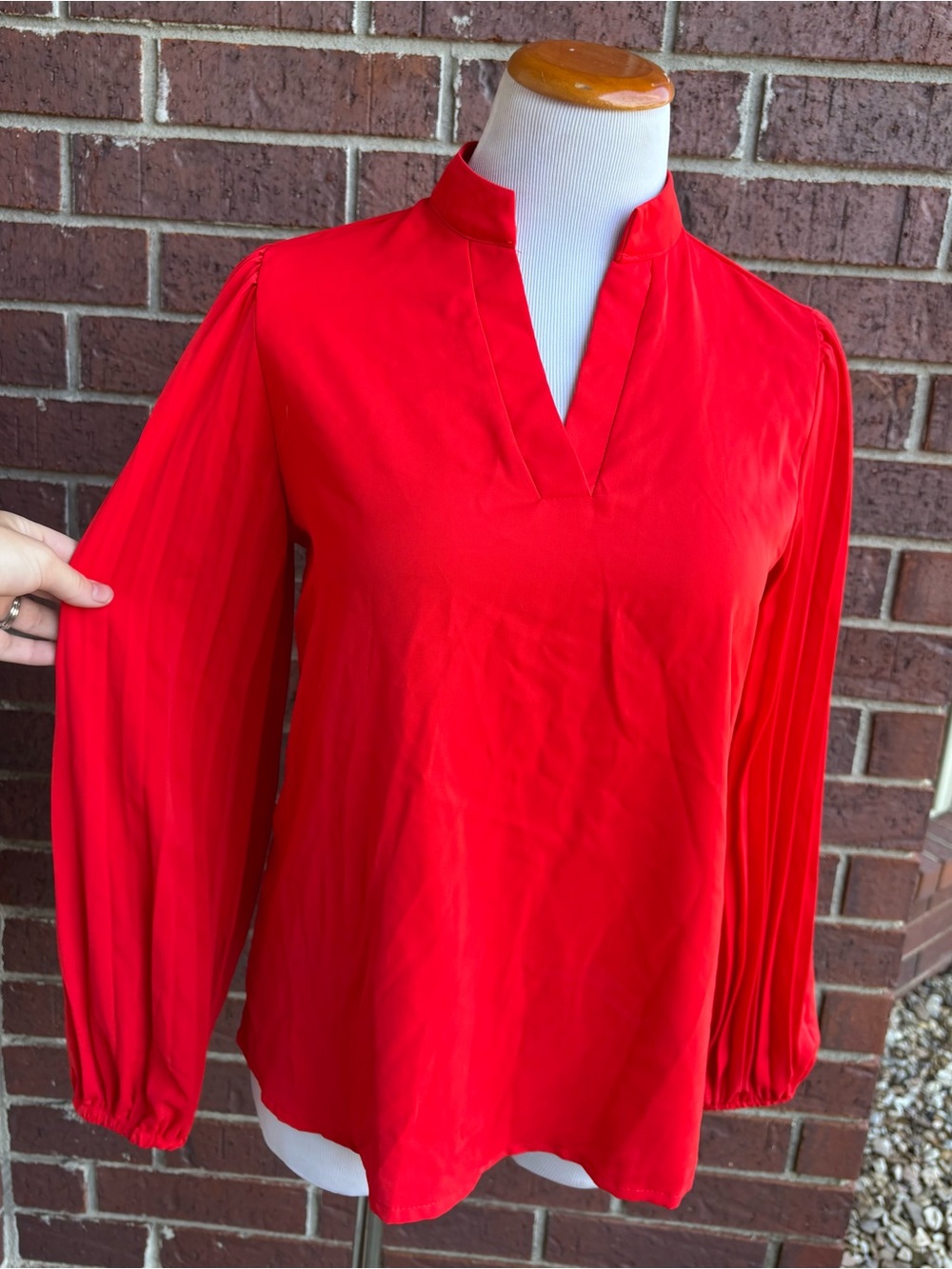 SHEIN Red V-Notch Long Sleeve Pleated Blouse